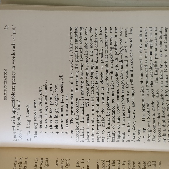 The Primary Teacher's Guide to Speech Training - 1941 educational guide - Picture 13 of 15